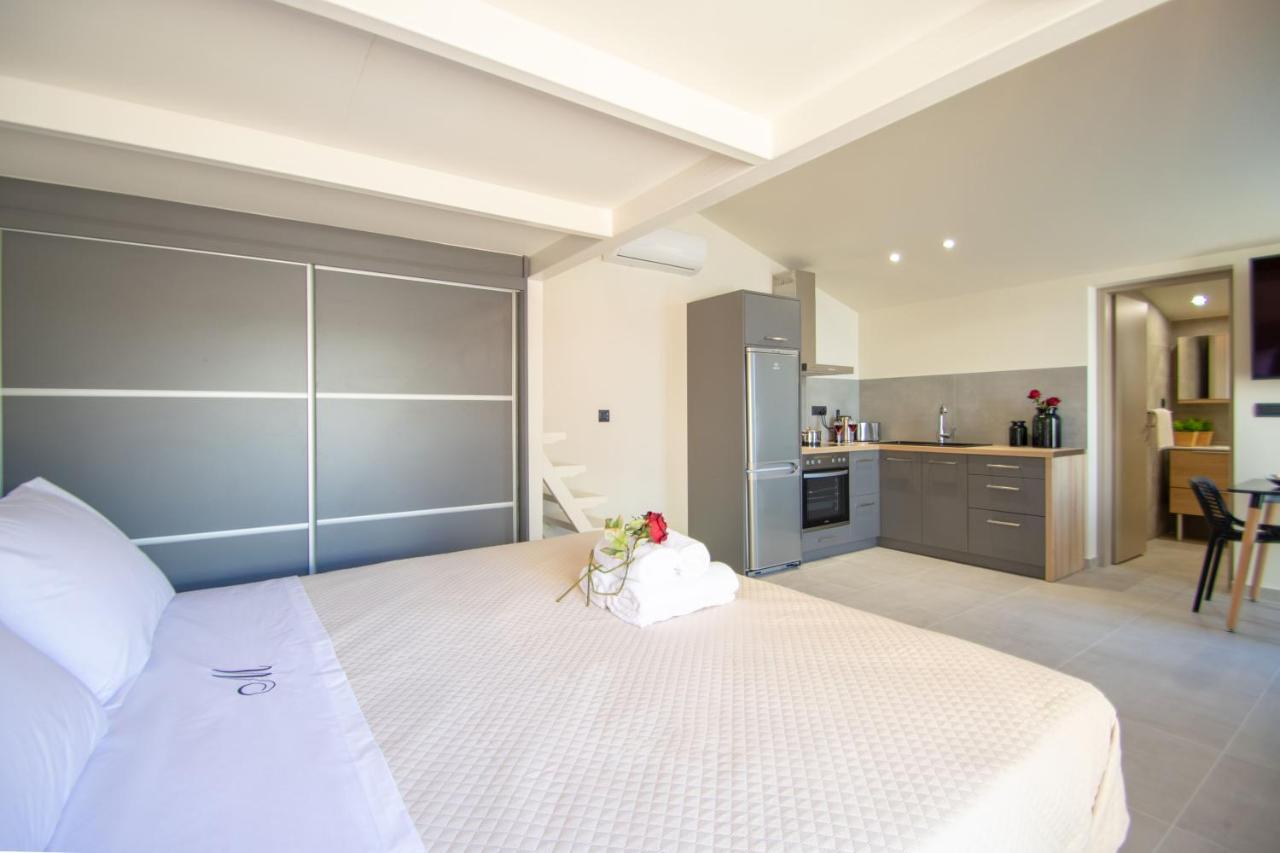 Villa Manthos Beachfront Luxury *